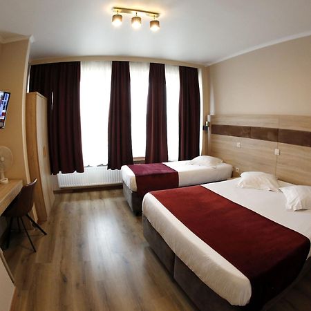 Hotel De France Saint-Gilles Eksteriør billede