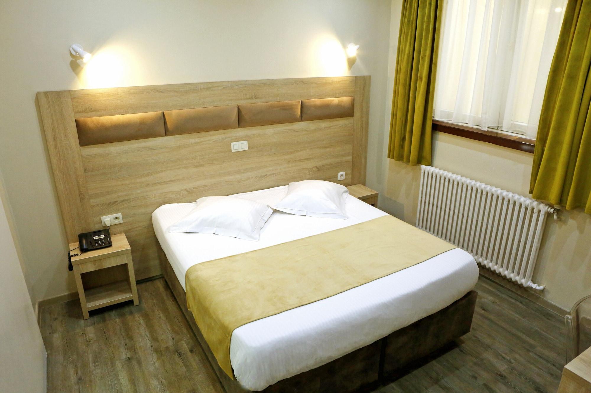 Hotel De France Saint-Gilles Eksteriør billede