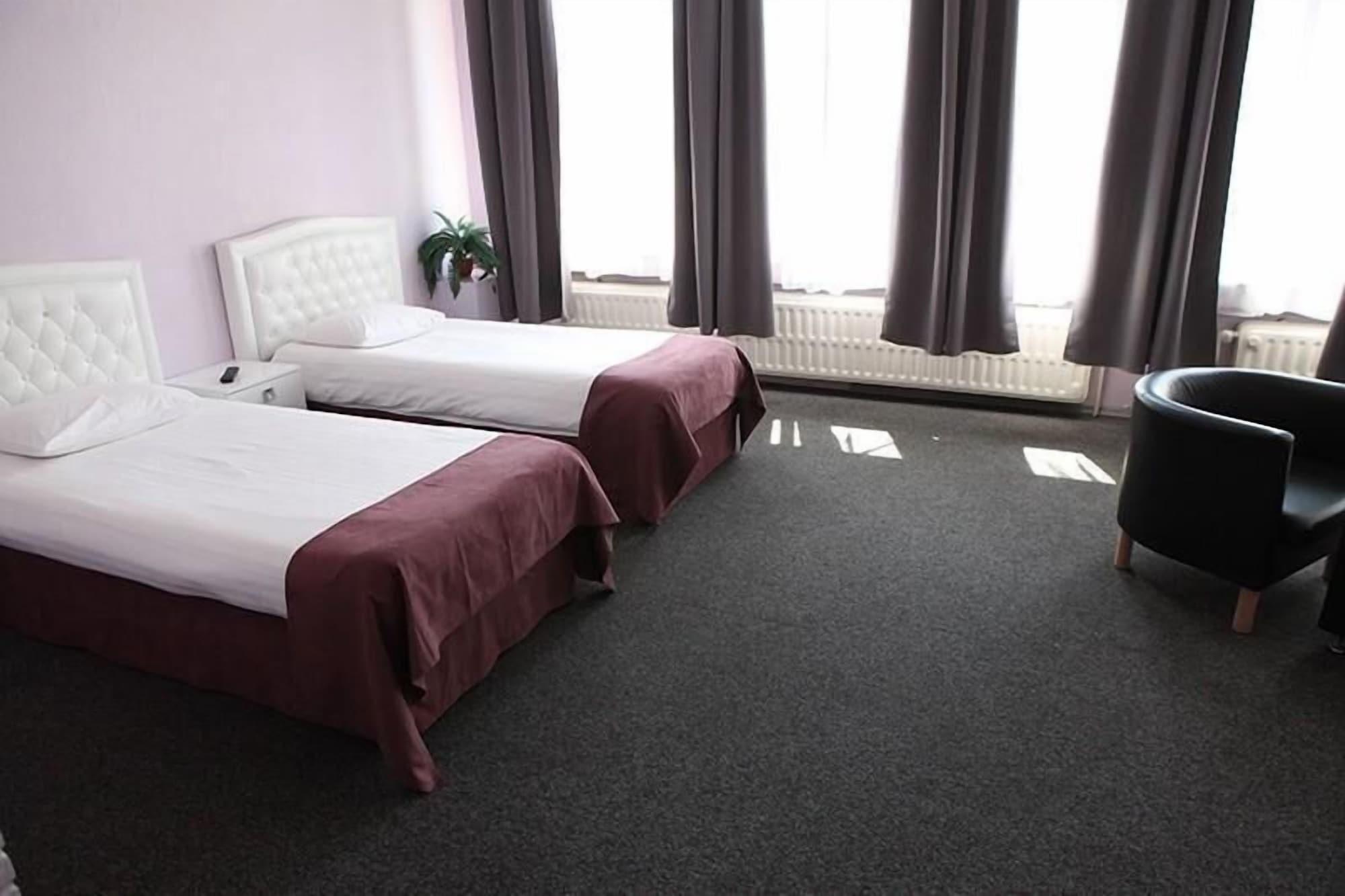 Hotel De France Saint-Gilles Eksteriør billede