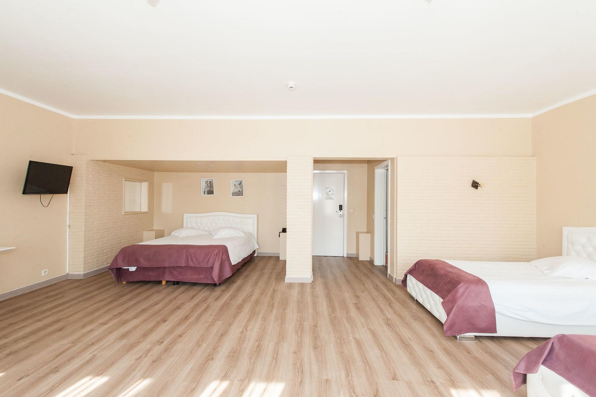 Hotel De France Saint-Gilles Eksteriør billede